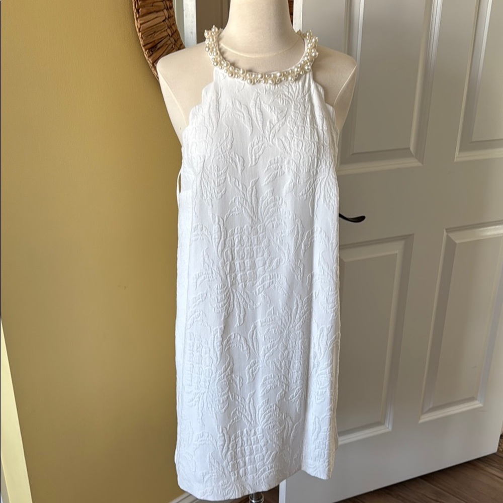 Elegant White Mini Dress